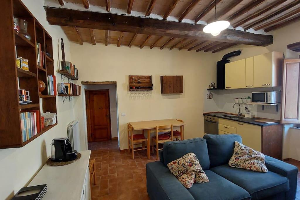 Piccolo Appartamento Monticiano Exterior foto